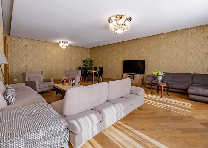 5Bd-5Bth Apartment In Tbilisi City Center